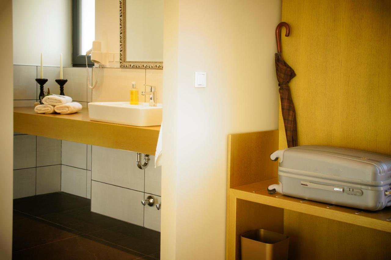 Hotel Athen Kelsterbach Frankfurt Airport Exteriör bild