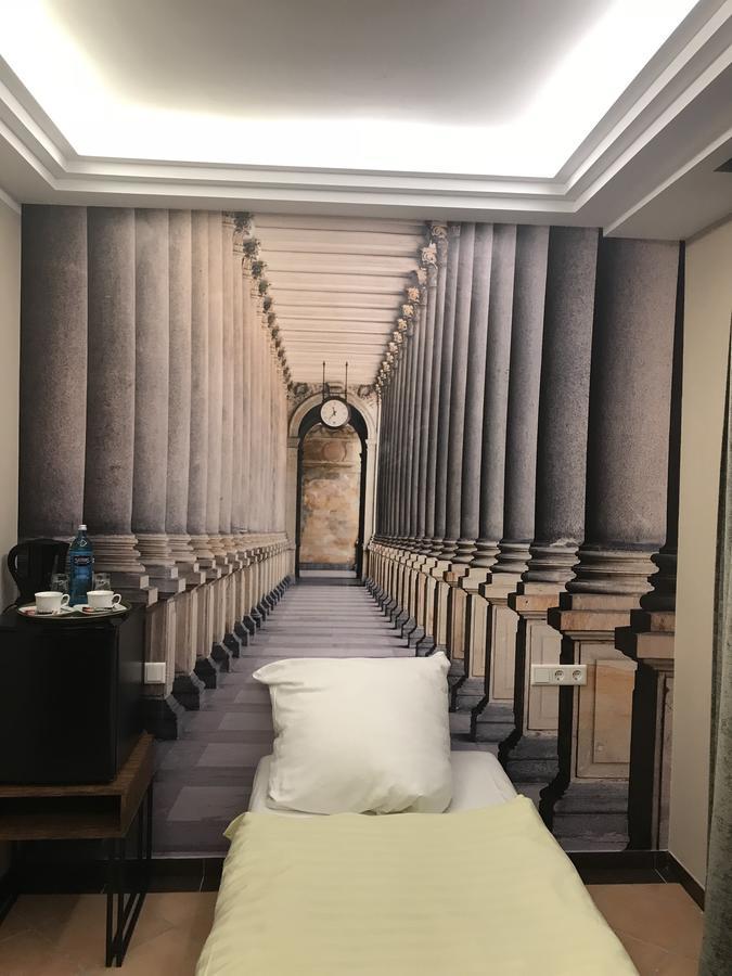 Hotel Athen Kelsterbach Frankfurt Airport Exteriör bild
